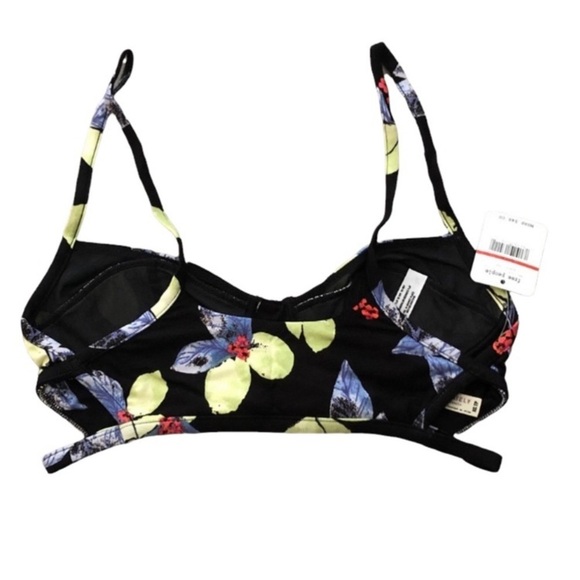 NWT Free People Bras Top Bundle Cream Red Blue XS - Picture 7 of 16